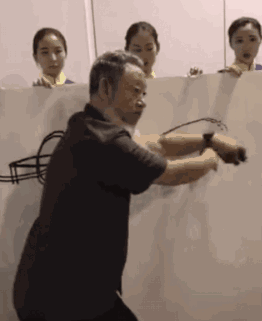 【抖音“滋墨大師”是誰】針管噴墨畫畫大師個(gè)人資料分享